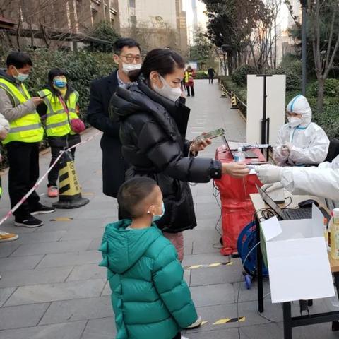 全国近来共有49个中风险地区.全国近来共有82个中风险地区 全国近来共有49个中风险地区.全国近来共有82个中风险地区